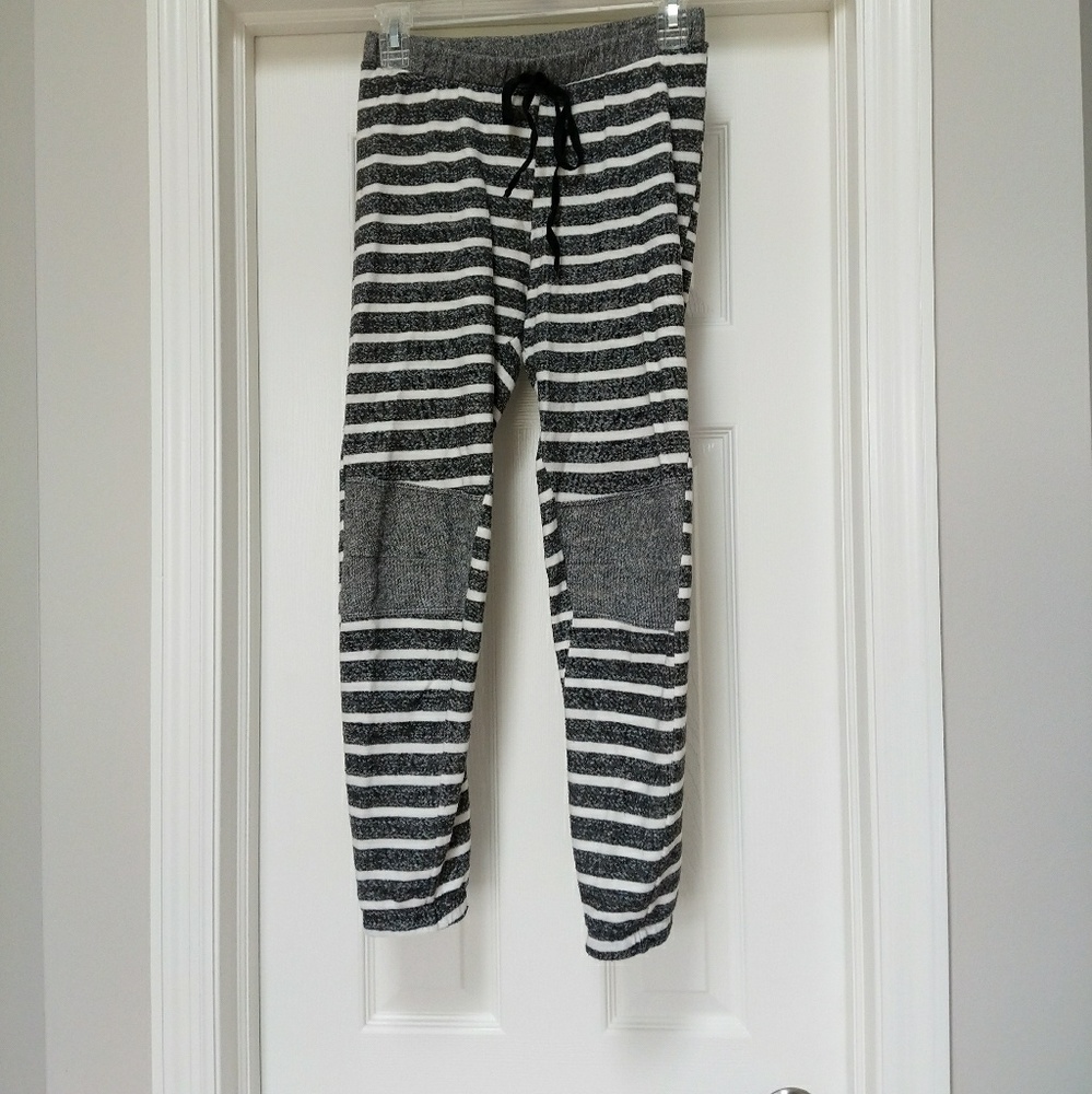 Cropped striped joggers